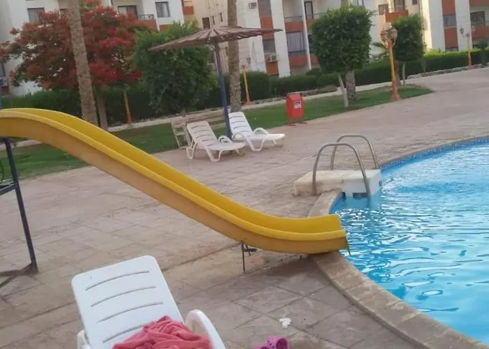 شاليهات قرية هوليداى فانتازيا *